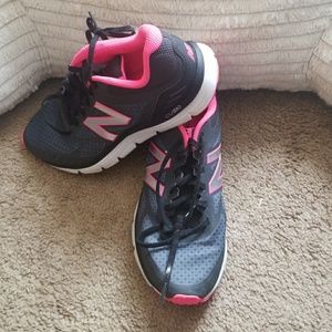 New Balance (Never been worn) tennis shoes